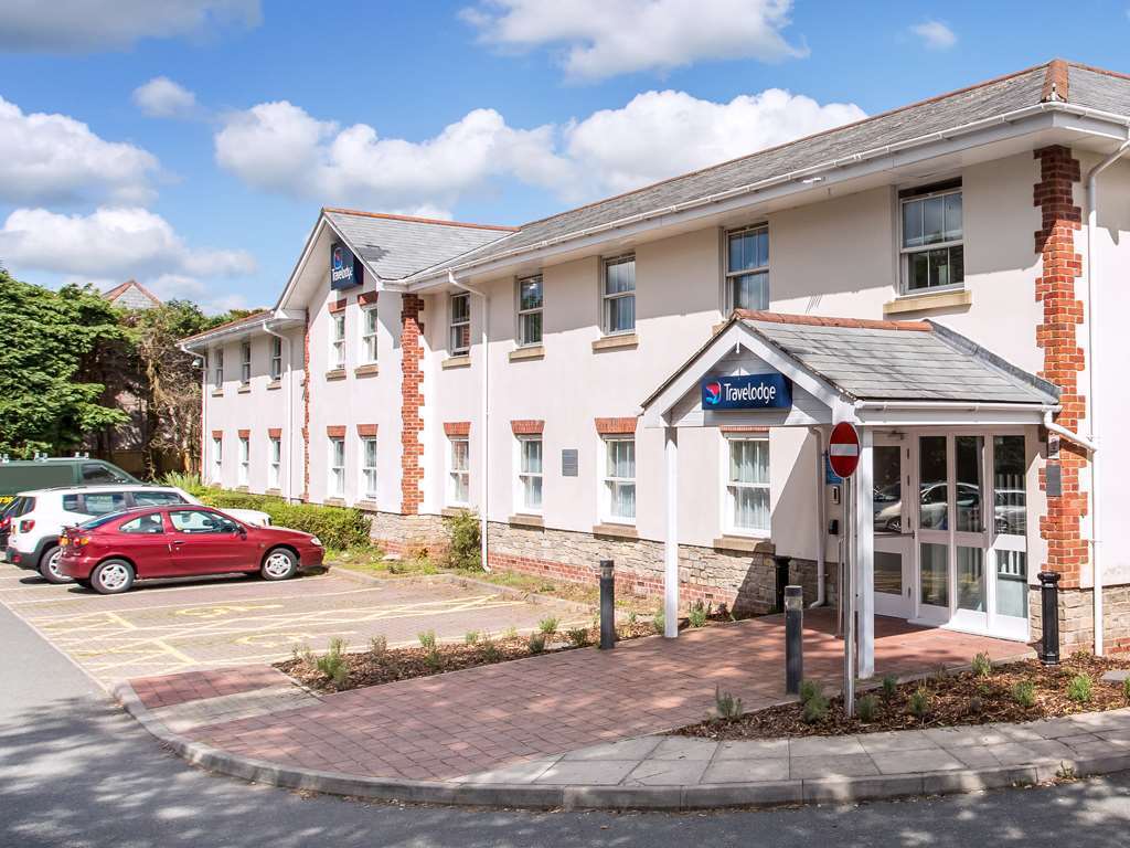 Travelodge Plymouth Roborough Екстер'єр фото